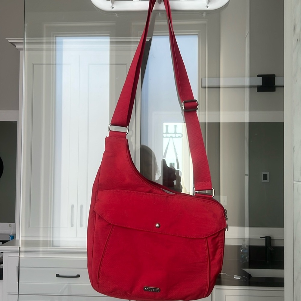Baggalini purse